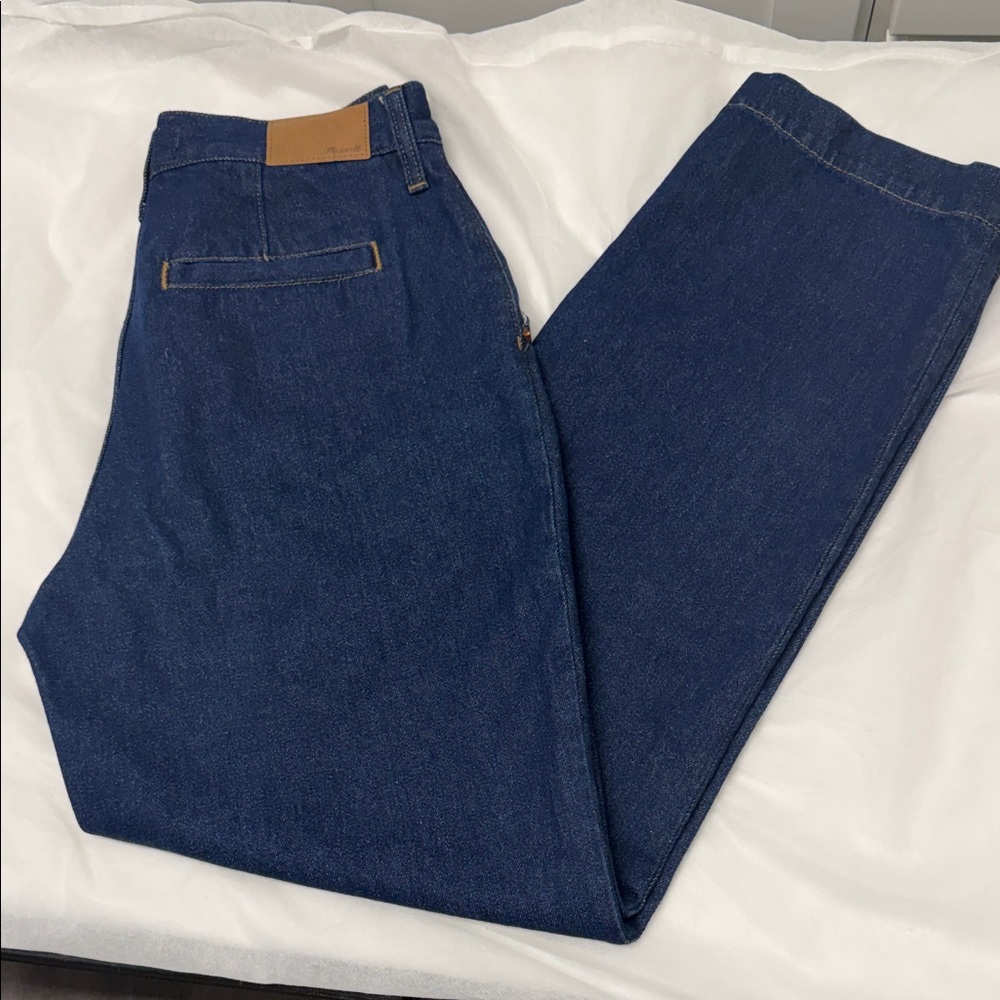 Madewell Baggy Straight Leg Jeans in Deep Blue with Tan Patch